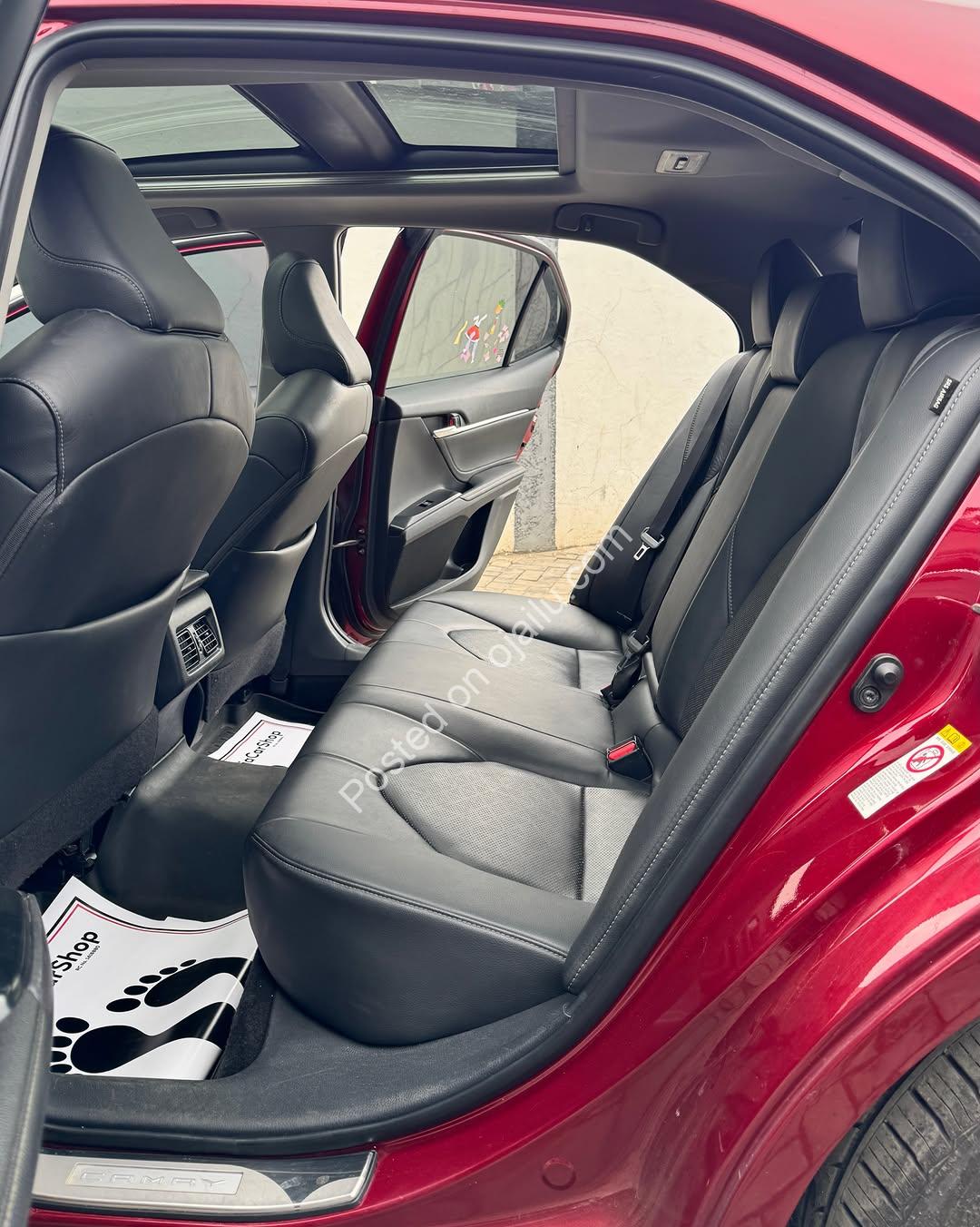 Fully Loaded 2018 Toyota Camry XSE – Panoramic Roof & Low Miles