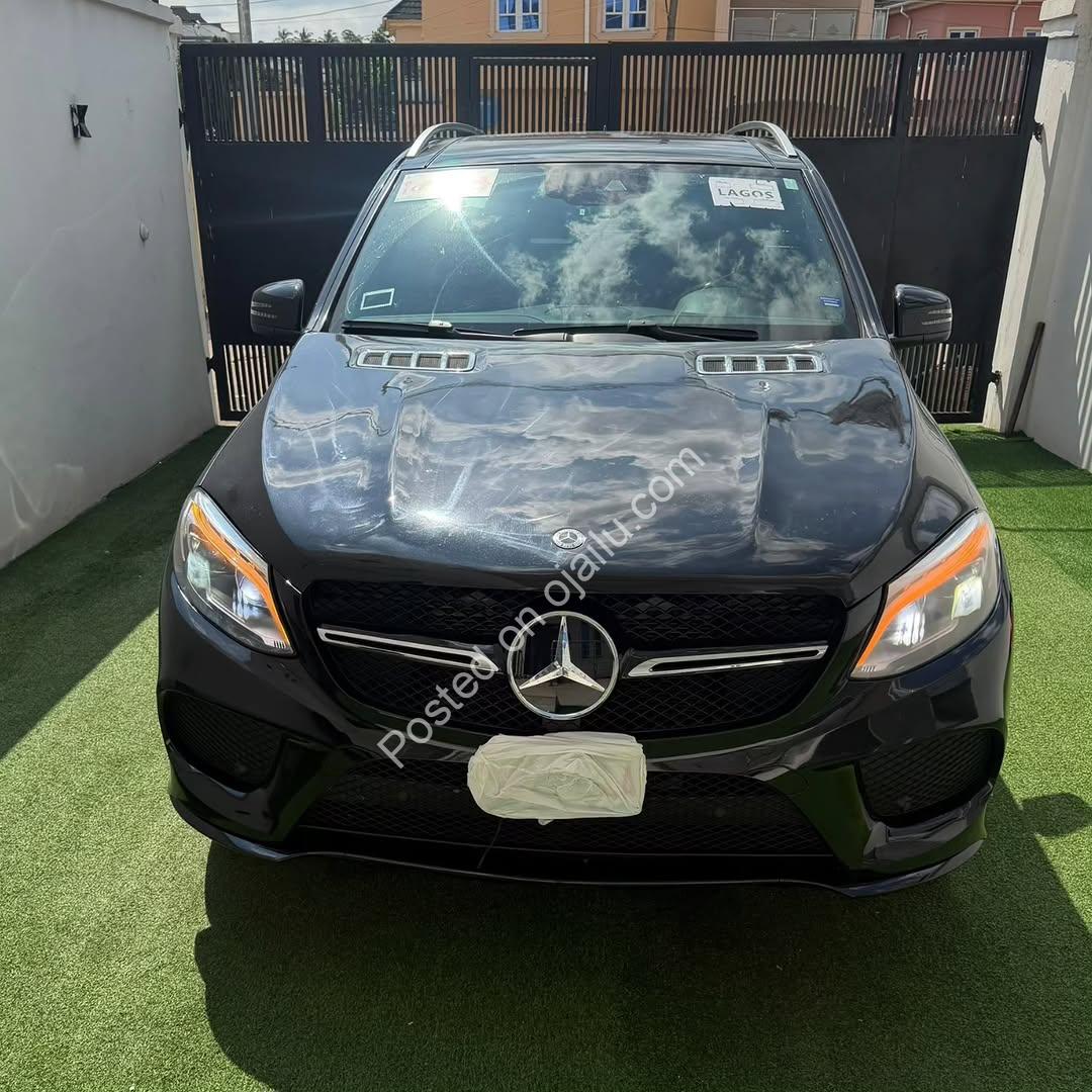 2017 Mercedes-Benz GLE 350 – Panoramic Roof, Thumbstart, Ultra Clean