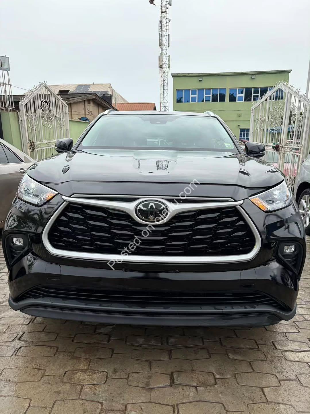 2021 Toyota Highlander XSE – Fully Loaded, Showroom Clean!