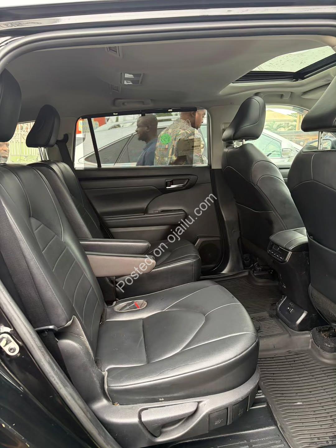 2021 Toyota Highlander XSE – Fully Loaded, Showroom Clean!