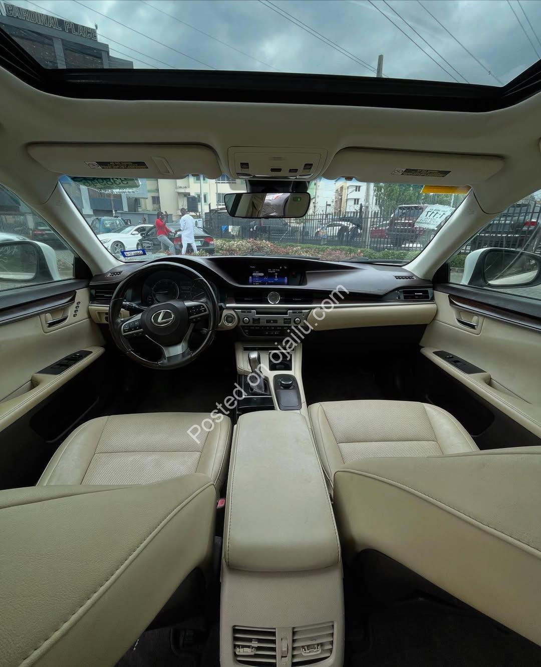 2016 Lexus ES350: Freshly Imported, Accident-Free Luxury