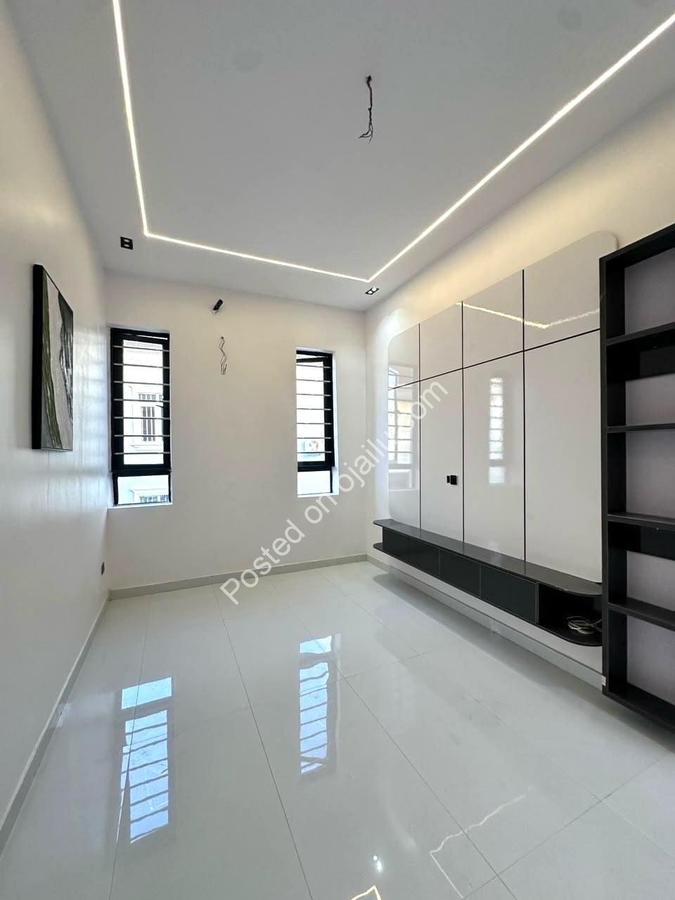 5-Bed Semi-Detached Duplex + Pool & BQ in Ajah