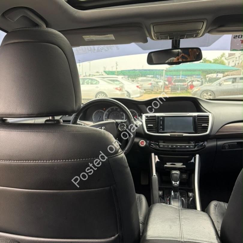 2016 Honda Accord 2.4L: Loaded, Stylish & Priced to Move