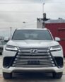 2022 Lexus LX600: Ultimate Luxury SUV with HUD & Wireless Charging