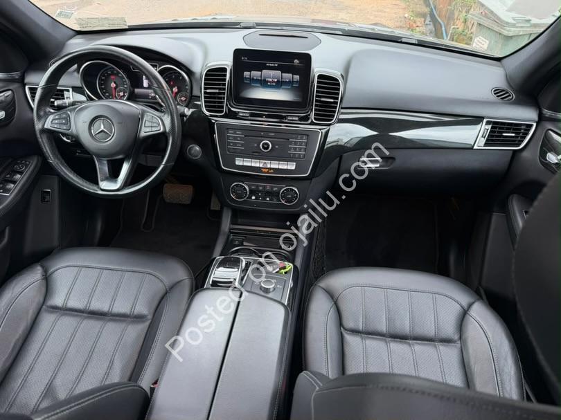 2017 Mercedes GLE350 – Loaded Pano Roof & 360 Camera