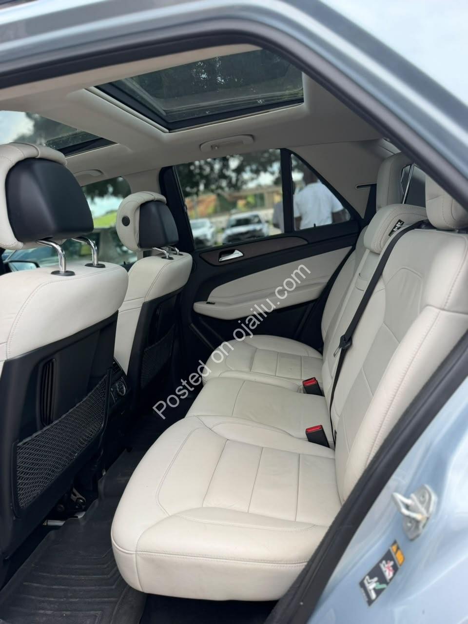 2017 Mercedes GLE400: Loaded Luxury SUV, 360° Cam