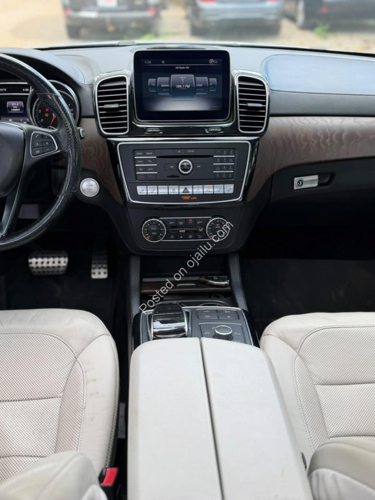 2017 Mercedes GLE400: Loaded Luxury SUV, 360° Cam