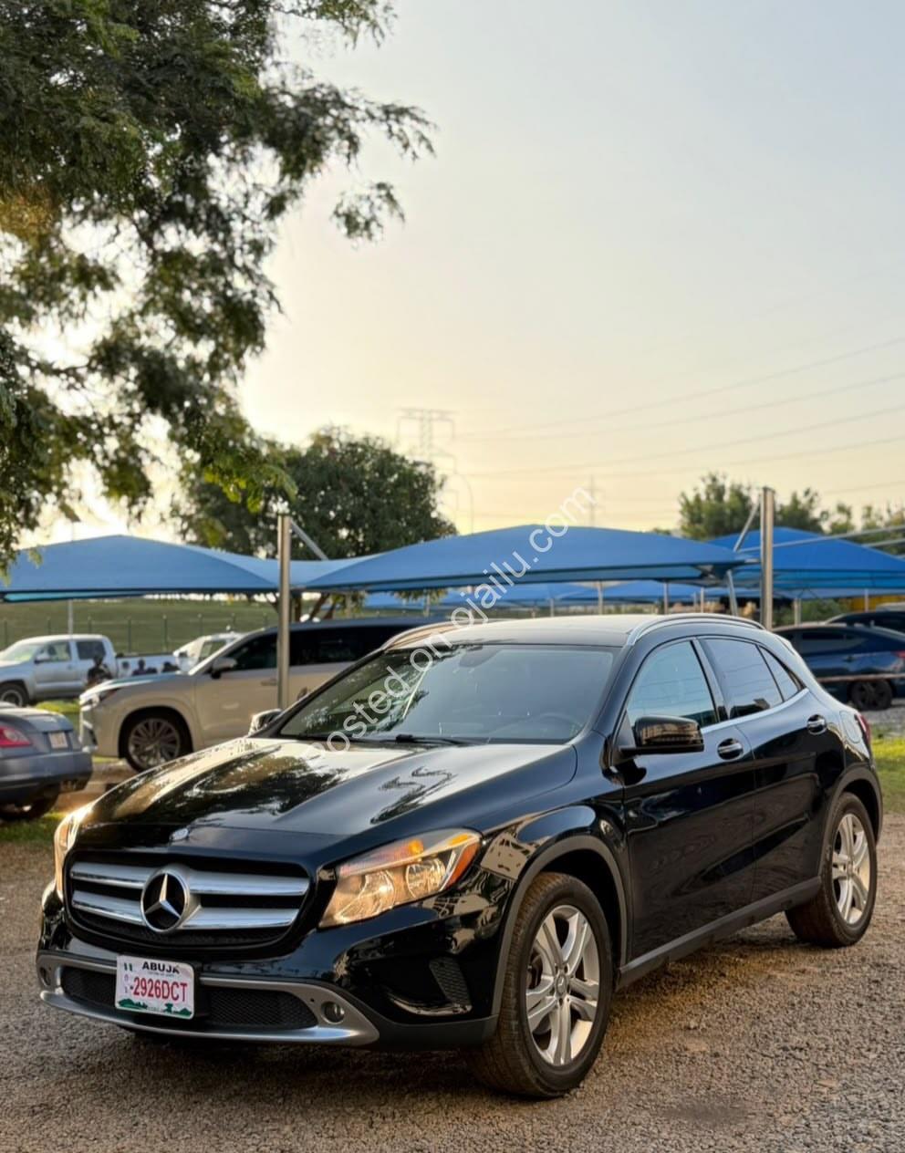 2015 Mercedes-Benz GLA250: Panoramic Roof, Blindspot, Premium Luxury!