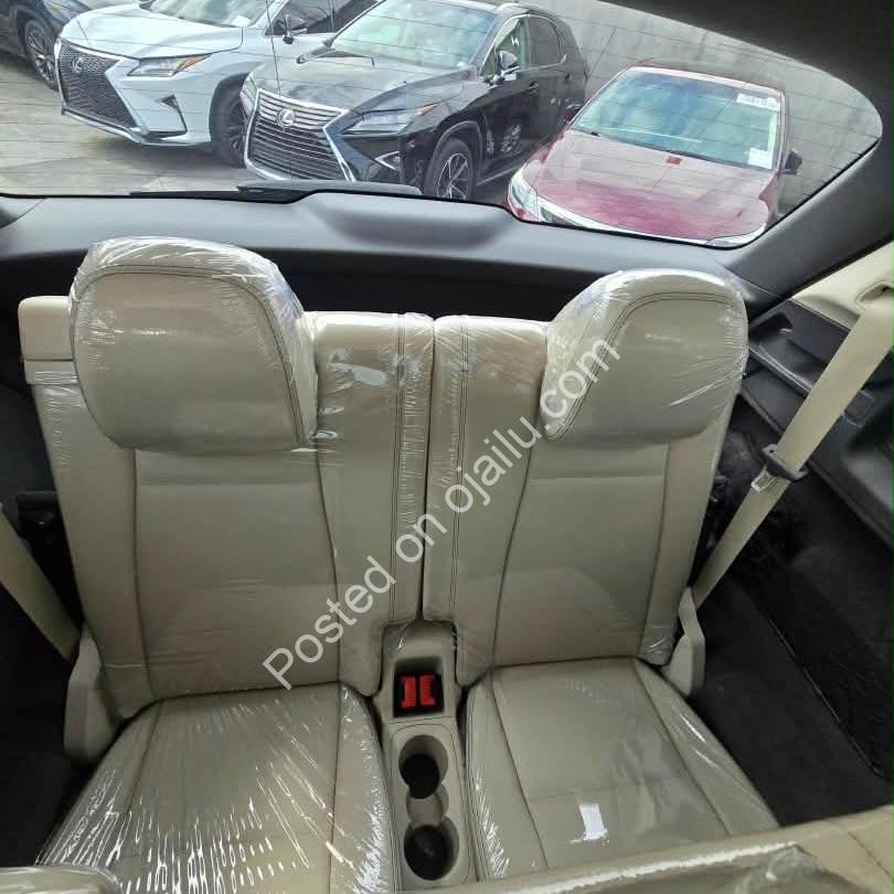 2020 Mercedes-Benz GLE450 4MATIC AMG – Stunning Gray on Cream