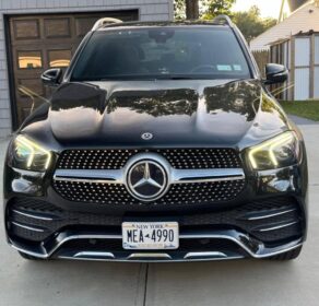 Luxury Awaits: 2020 Mercedes-Benz GLE 350 4MATIC Ready to Drive