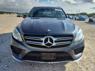 Luxury Awaits: 2016 Mercedes-Benz GLE 350 – Run N’ Drive