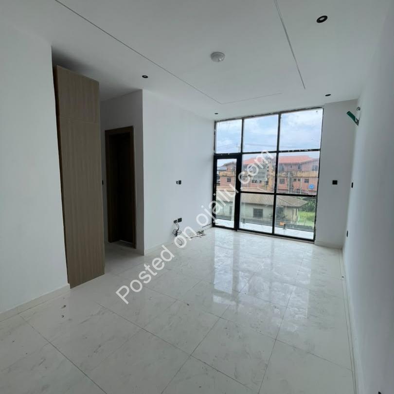 Sangotedo Smart Living: 3-Bed Terrace Duplex with CofO