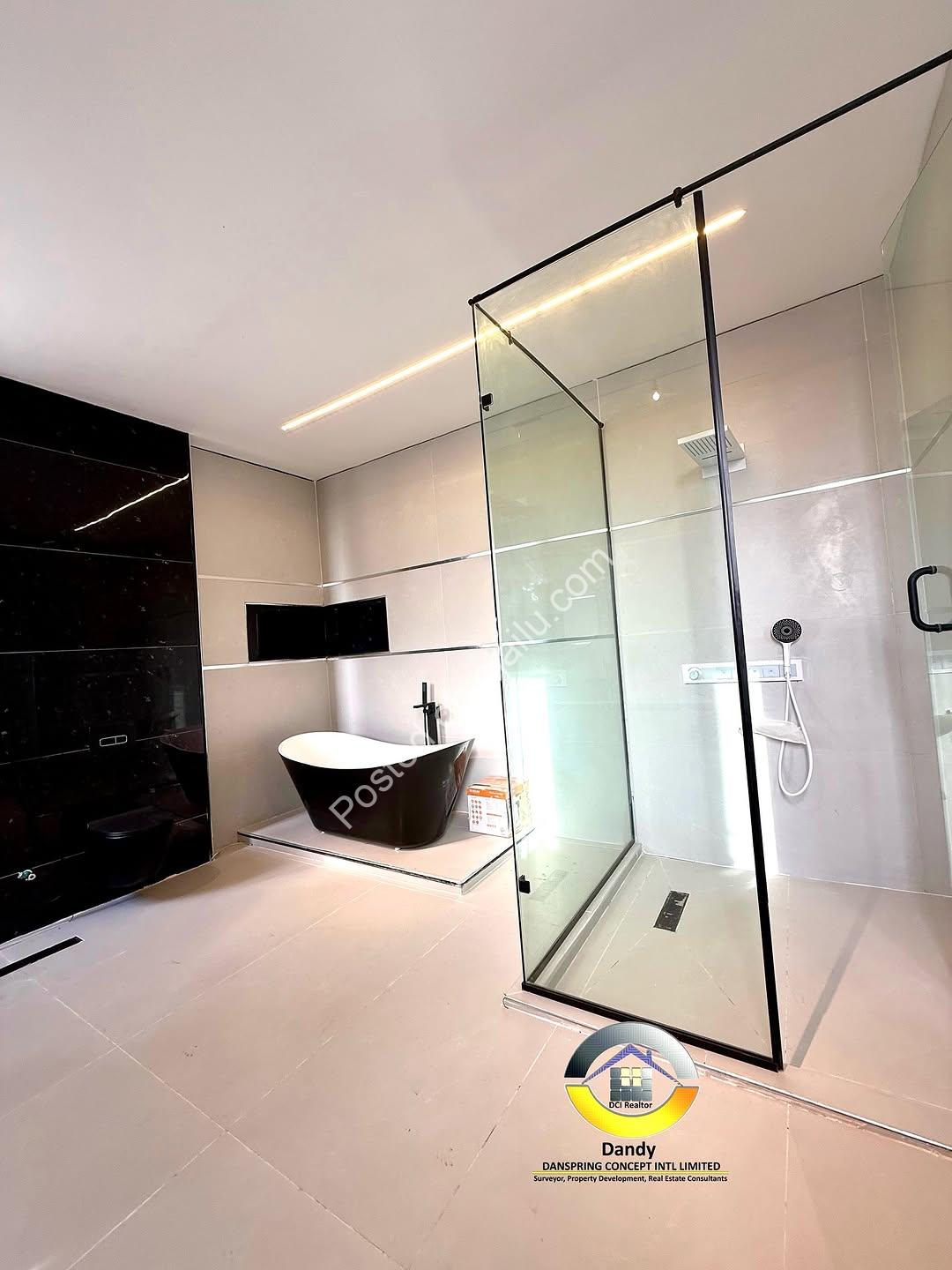 Live Royally: 5-Bed Lekki Duplex With Cinema & Pool